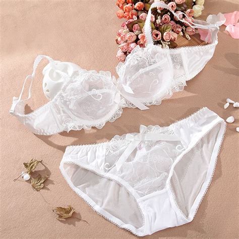 Sexy Women Underwear Set Plus Size Lingerie Ultra Thin Embroidery Lace