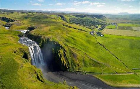 Iceland The Islands Of Fire And Ice Atiara Diguna