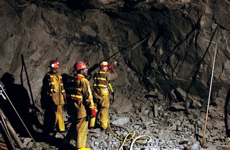 Miners Demand 60 Wages In Usd Threaten Strike