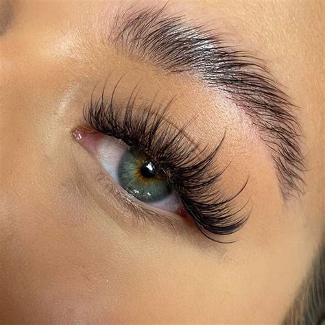 Top 20 Best Eyelash Extension Styles And Types Inckredible
