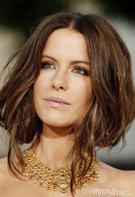 Intemporelle, cette coupe fait partie des plus mythiques. Coupe De Cheveux Long Carré Plongeant | wizzyjessicafarah web