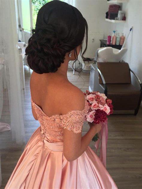 Https://tommynaija.com/hairstyle/ball Gown Dress Hairstyle