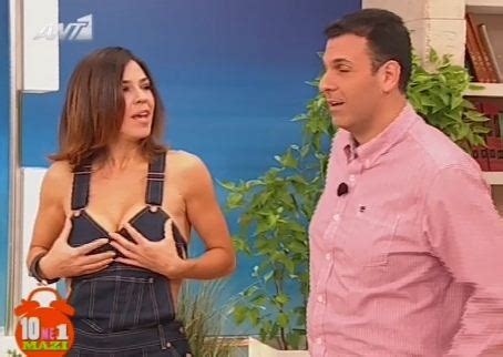 Η αντριάνα παρασκευοπούλου μπέρδεψε τη ναταλία δραγούμη με την γερμανού! Η sexy Ναταλία Δραγούμη στο "10 με 1 μαζί" | news-piper ...