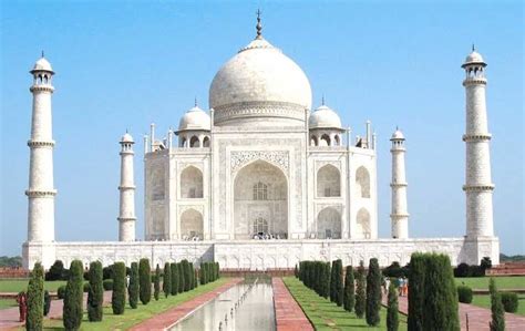 The Abode Of The Magnificent Taj Mahal Agra Uttar Pradesh The Land