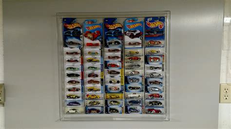 Can be displayed standing up or mounted on a wall. Nascar Case & Hot Wheels Protective Display Cases Bullseye ...