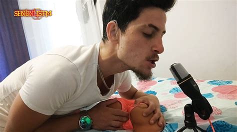 Ablasi Uyurken Kulodunu Siyirdim Turkce Konusmali Gay XHamster