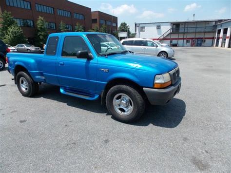 Sell Used 1998 Ford Ranger Xlt Extended Cab Pickup 2 Door 30l 4x4 In