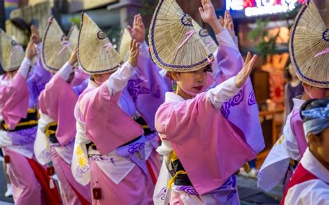 Cómo Celebrar El Festival Obon En Japón Blazetrip