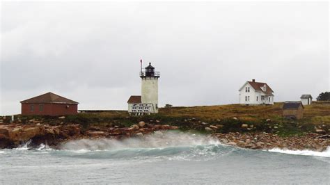 Northeast coast of US - Maine / Great Duck Island lighthouse - World of