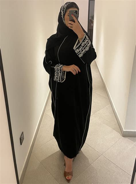 Black Abaya Classic Black Crepe Abaya Adorned With Embroidery Comes