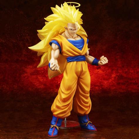 These battles are as intense as they come. Dragon Ball Z Gigantic Series Goku (Super Saiyan 3) Exclusive