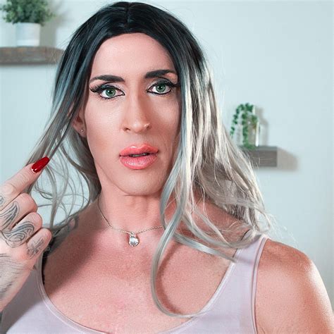 Former Wwe Superstar Gabbi Tuft Comes Out As Transgender