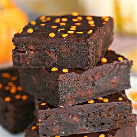 This 2 Ingredient Pumpkin Brownie Recipe Is All You Need Tis Holiday