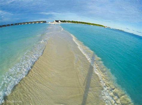 Mindblowing Planet Earth Natural Walkway In Maldives