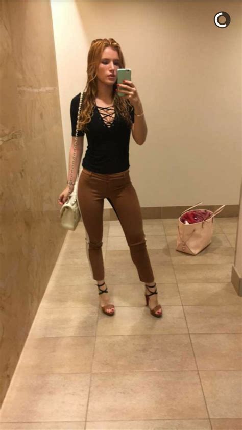 Bella Thorne Snapchat Mirror Selfies
