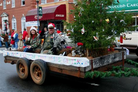 Easy christmas parade float ideas | christmas float ideas. Unique Ideas For Christmas Parade Floats - Clayton Christmas Parade - You'll cherish these ...