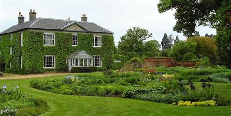 The above picture was taken in 2003 of the site of a new garden called ardrian's wood. Garden Fancy: Island Beds and Bressingham Gardens