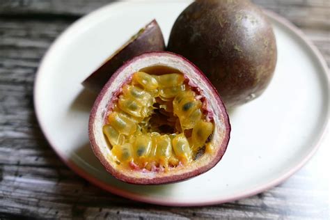 How To Tell If A Passion Fruit Is Ripe