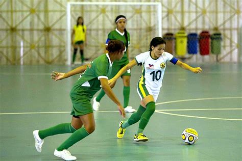 Nhamundá vence no futsal feminino na estreia das Olimpíadas Escolares globoesporte com