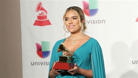 Espect Culos Latin Grammy Karol G Desfil Por Alfombra Roja Sin Ropa Interior Noticias