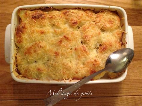 Traditionally consumed by peasants in the historic dauphiné region in france, gratin dauphinois is a savory dish consisting of thinly sliced potatoes, crème fraîche, and butter baked in a shallow earthenware where to eat the best gratin dauphinois in the world (according to food experts). Gratin Dauphinois Jean Pierre Coffe - Pâté lorrain de Jean ...