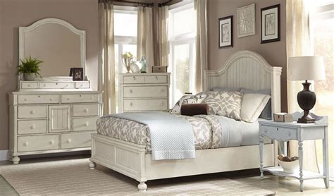 Modern sense furniture is your home for luxury designer furniture that can be used in dining rooms, bedrooms, living areas, office spaces, and media rooms. Newport Antique White Panel Bedroom Set from American ...