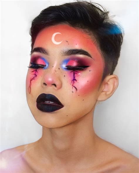 Pin By Crystal 222 On Halloween Creative Makeup Looks Theatrical