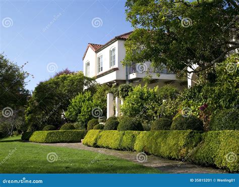 Beautiful Front Yard Of House Stock Image Image Of House Building