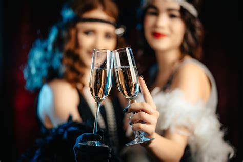 Throw An Epic Great Gatsby Party With These Top Tips Stationers