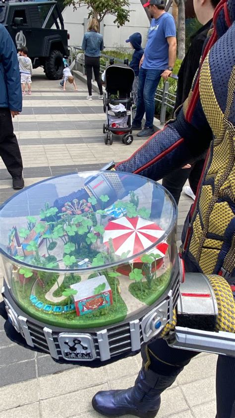 Ant Man And The Wasp Carry Shrunken ‘a Bugs Land Prop Around Avengers