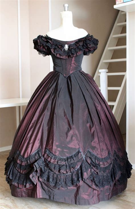 Victorian Taffeta Prom Dress With In3 Decorations Types Of Etsy Vestidos Vitorianos