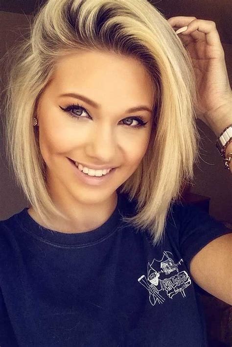 Blonde Short Hairstyles For Round Faces See More Glaminati
