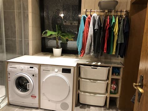 Eine normale waschmaschine können sie dort einfach. Wäschekorb Schrank Waschmaschine Trockner ...