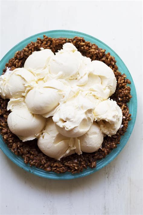 Directions whisk peanut butter and milk in a large bowl until well blended. Peanut Butter Rice Krispie Ice Cream Pie | Recipe | Rice ...
