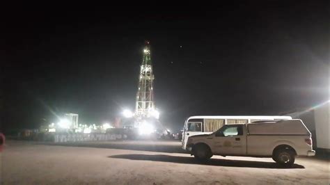 Sino Rig In Saudi Arabia Oil And Gas Plant Vlogs In Night Drilling