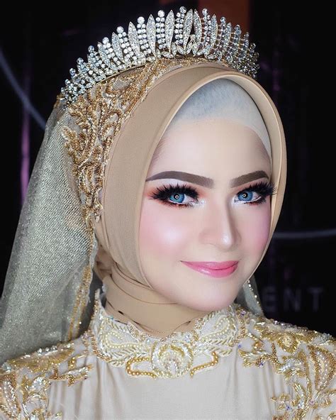 Pin Di Wedding Hijab