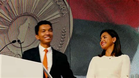 The struggle between ravalomanana and rajoelina came to… VIDEO. Voici le discours d'Andry Rajoelina après sa ...