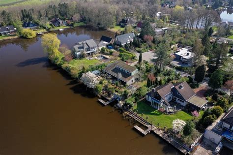 Bekijk meer dan 100 onderwerpen voor buurt kropswolde in midden groningen in cijfers en grafieken! KROPSWOLDE Aak 23 — Alfred Bakker