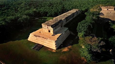 The Mayan Governors Palace Native America Cities Of The Sky Pbs