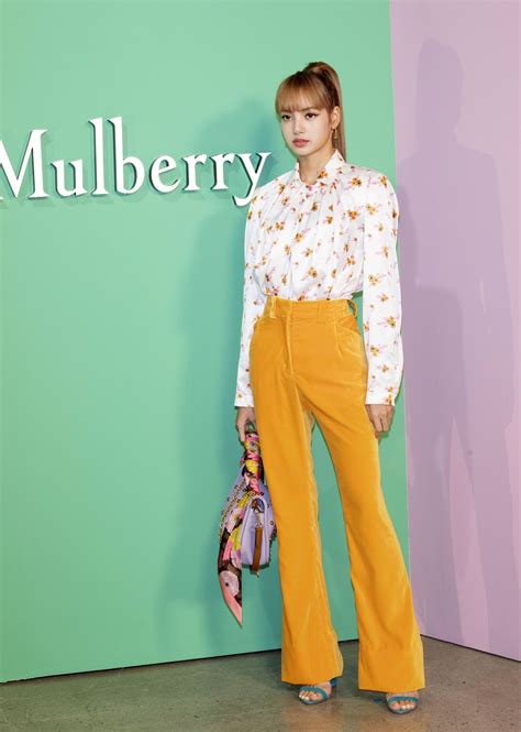 Lalisa manoban, professionally known by the stage name lisa, is a cute thai rapper, dancer, model, and singer from south korea. Lalisa Manoban - Mulberry F/W 2018 Launch Event in Seoul ...