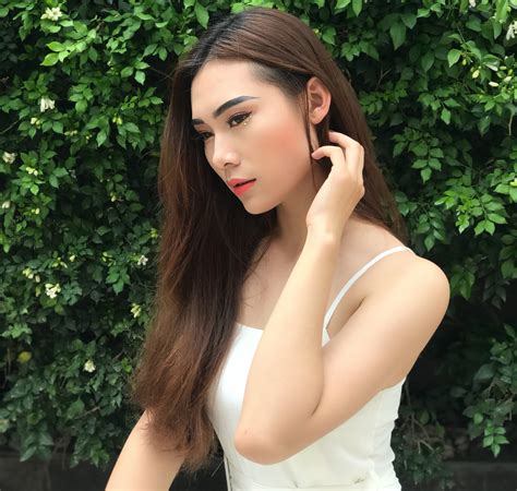 Giờ để chị em chúng tôi bảo vệ lại. Ngắm dàn nữ sinh nổi bật tại cuộc thi Hoa khôi HUTECH, nơi ...