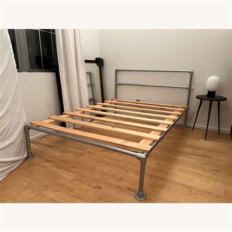 Steel Pipe Bed Frame Aptdeco