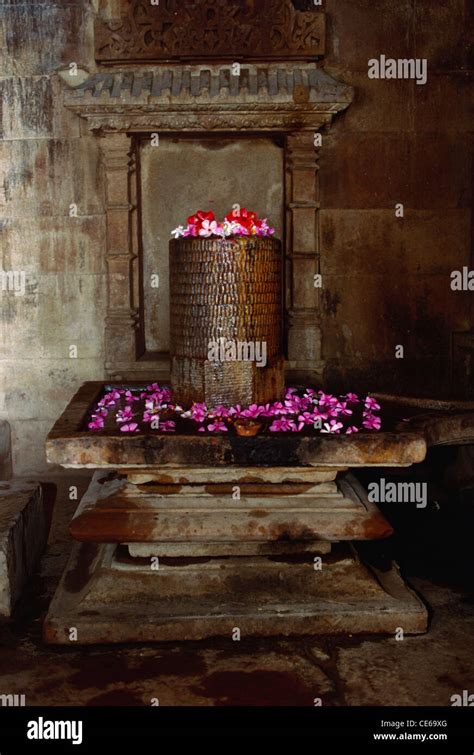 Lingam Linga Shiva Linga Duladeo Temple Khajuraho Madhya