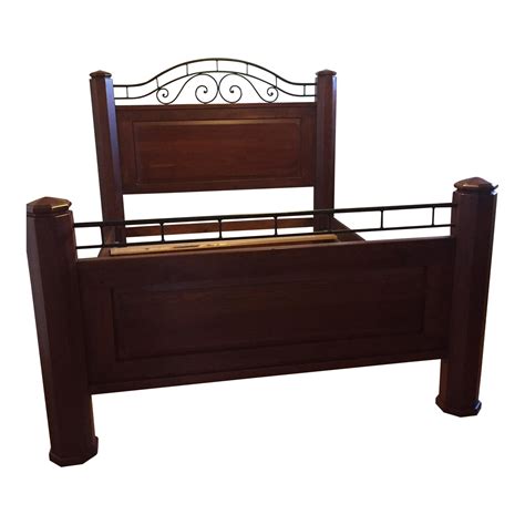 Bob Timberlake for Lexington Cherry Queen Bed | Chairish