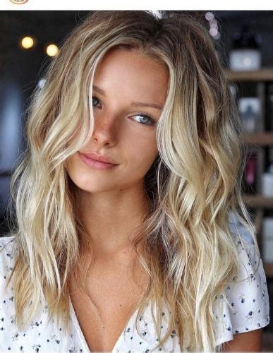 50 Modern Haircuts For Wavy Hair With Pictures