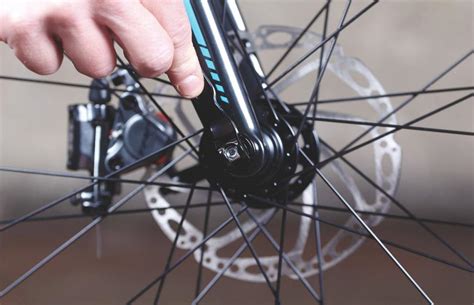 How To Fit And Remove Through Axle Wheels Roadcc