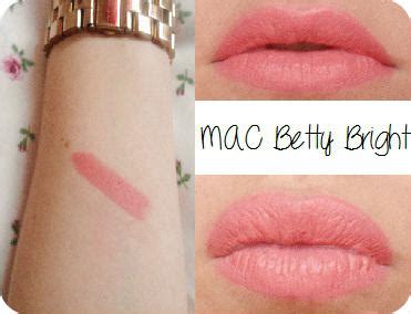 You Look Nice Today UK Style And Beauty Blog MAC Lipstick In Betty