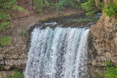 Brandywine Waterfalls In Brandywine Falls Provincial Park British