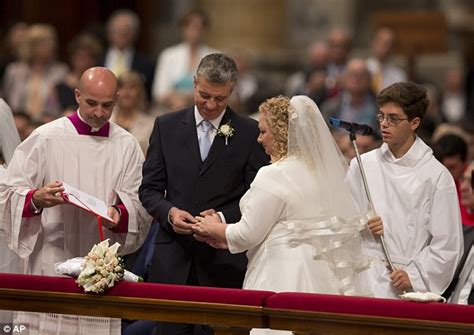 Pope Francis Marries 20 Couples Who Have Lived Together Outside Of