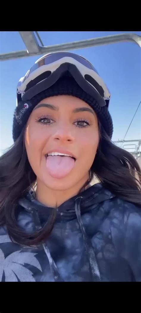 Anyone Else Find Her Tongue Out Pics Sexy Af Rhailiedeeganbody2